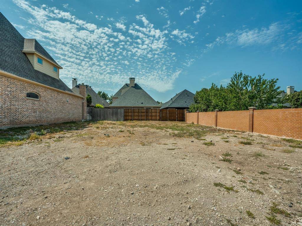 Dallas, TX 75229,4118 Walnut Glen Place