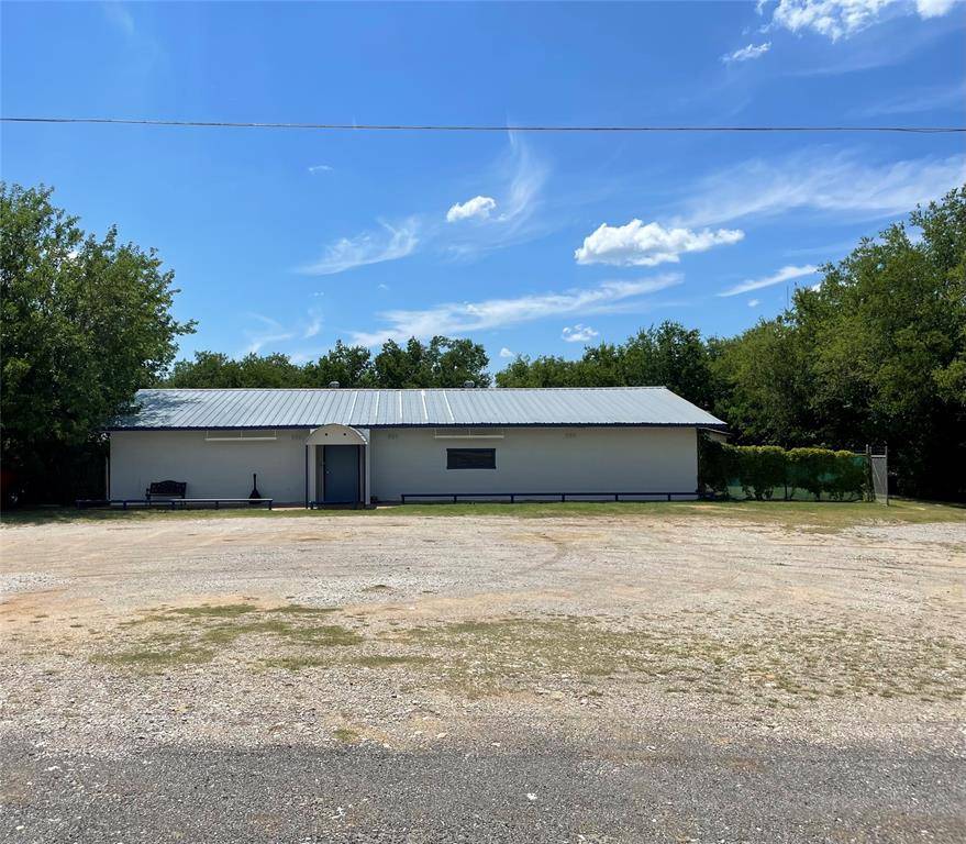 Strawn, TX 76475,610 Grant Avenue