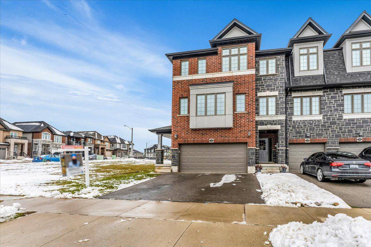 Kitchener, ON N2P 0K3,140 Ian Ormston DR