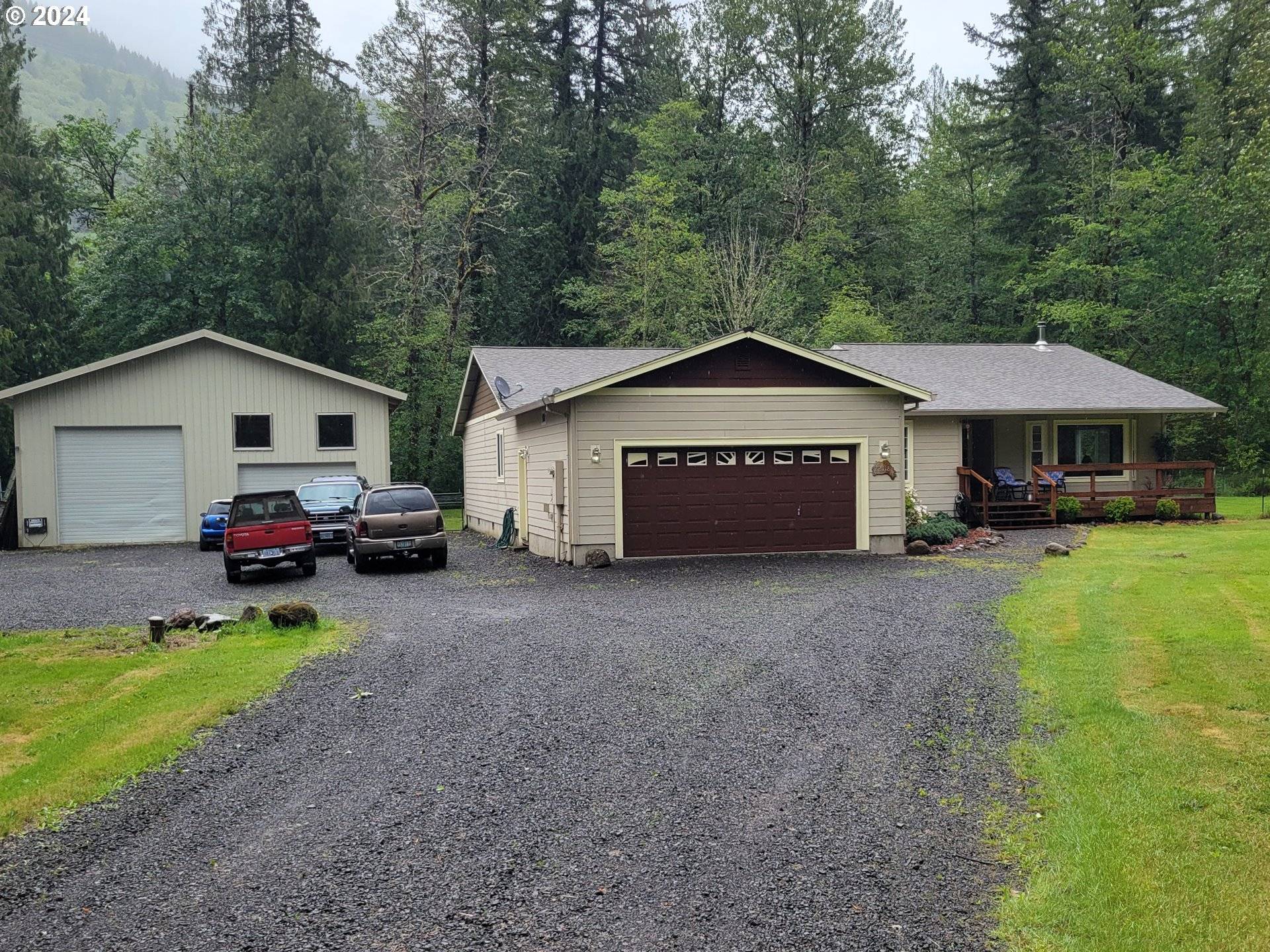 Rhododendron, OR 97049,22118 E YAKIMA LN