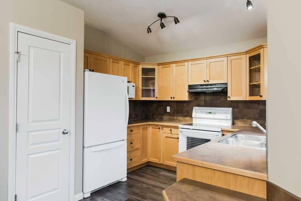 Grande Prairie, AB T8X 1V3,9030 95 AVE