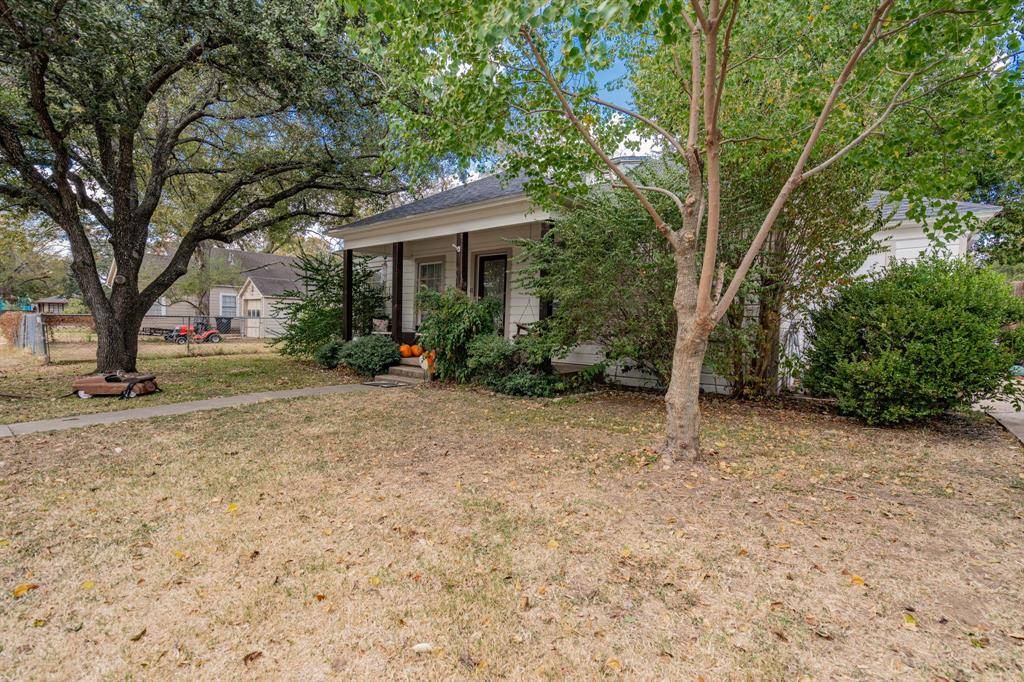 Cleburne, TX 76033,602 W 2nd Street