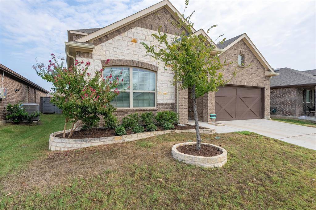 Little Elm, TX 76227,1505 Grassy Knoll Trail