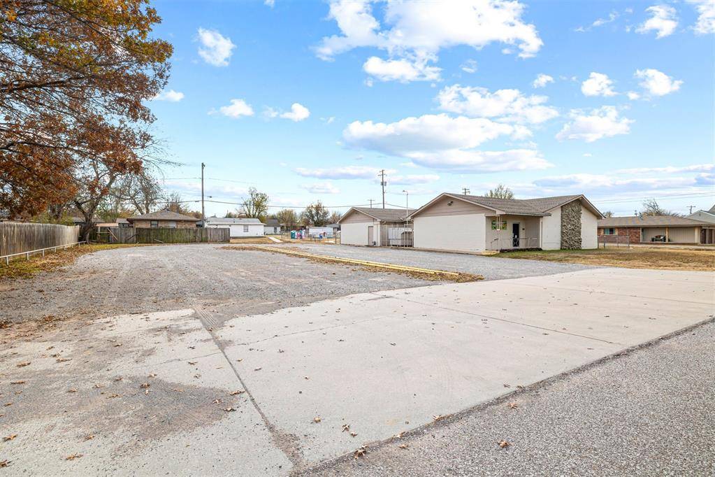 El Reno, OK 73036,1419 W London Street