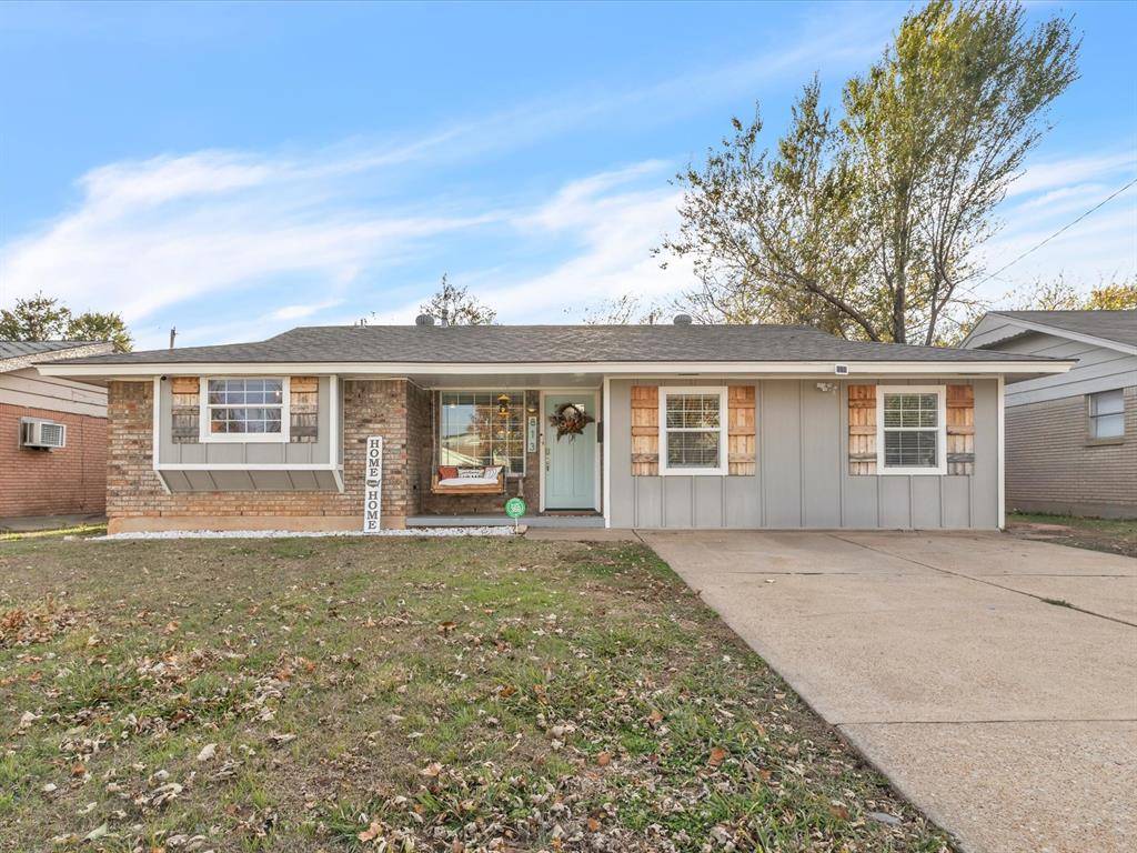 Moore, OK 73160,813 Lawton Avenue