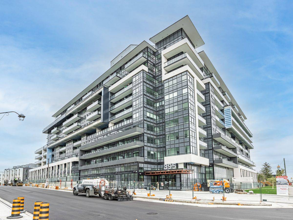 Oakville, ON L6M 4M2,395 Dundas ST W #315