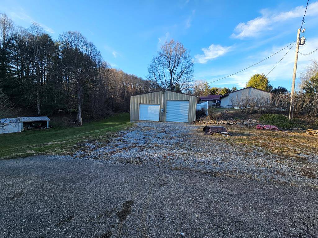 Coeburn, VA 24230,11557 Pine Camp Road