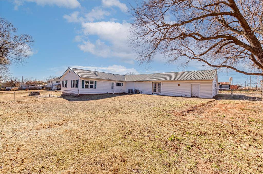 Leedey, OK 73654,323 S Phillips Avenue