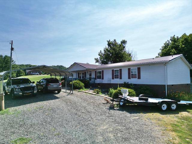 Hillsville, VA 24343,827 Lovell Rd