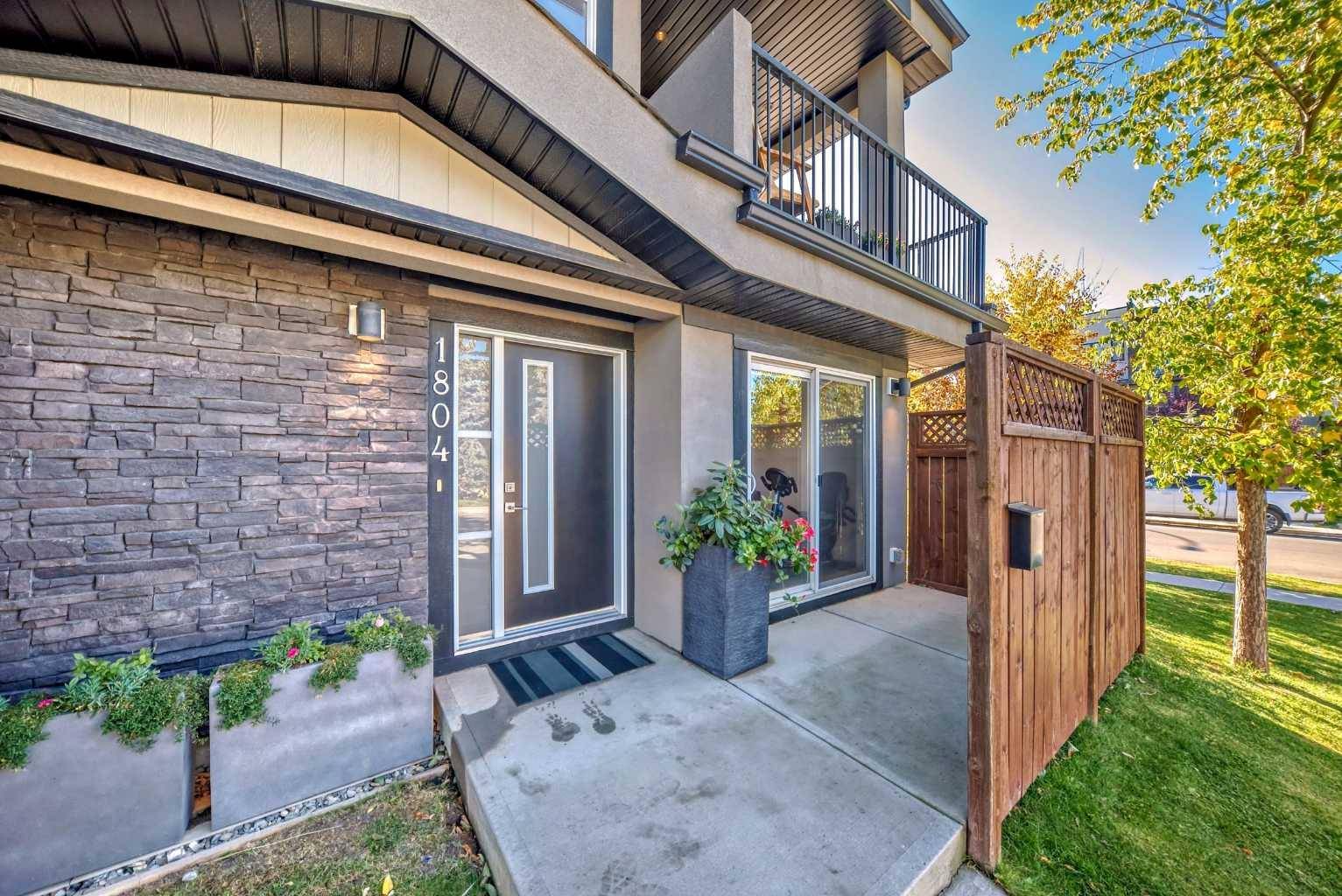 Calgary, AB T3B 0P5,1804 47 ST NW