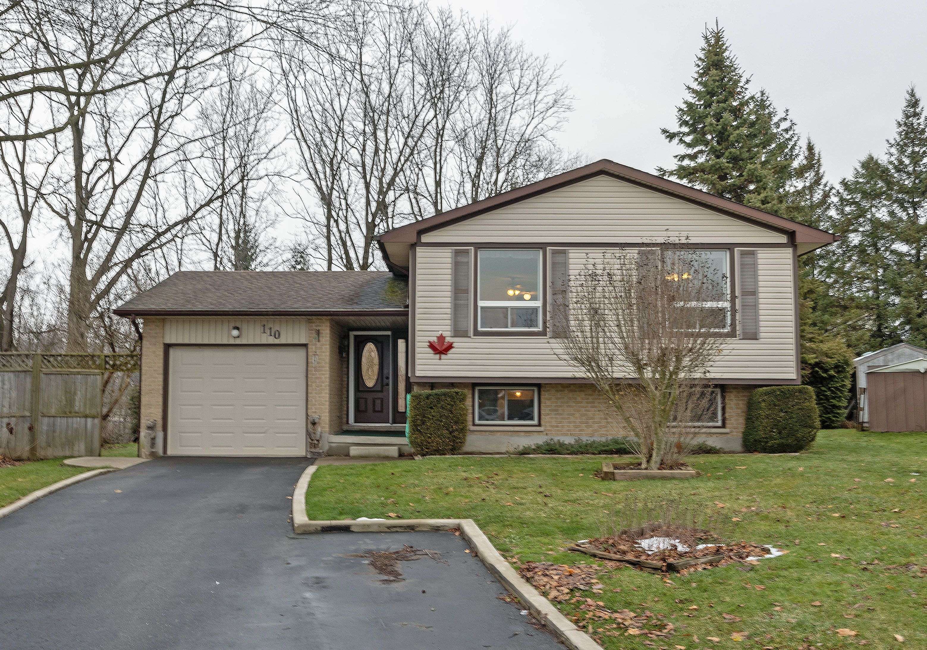 Central Elgin, ON N0L 1B0,110 Hazelwood CRES