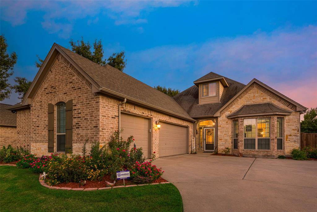 Arlington, TX 76001,3918 Bridle Oaks Drive