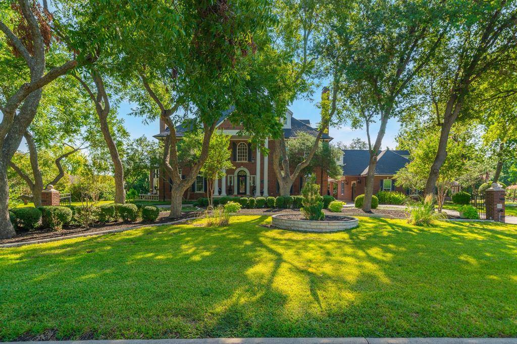 Heath, TX 75032,15 Meadowlake Drive