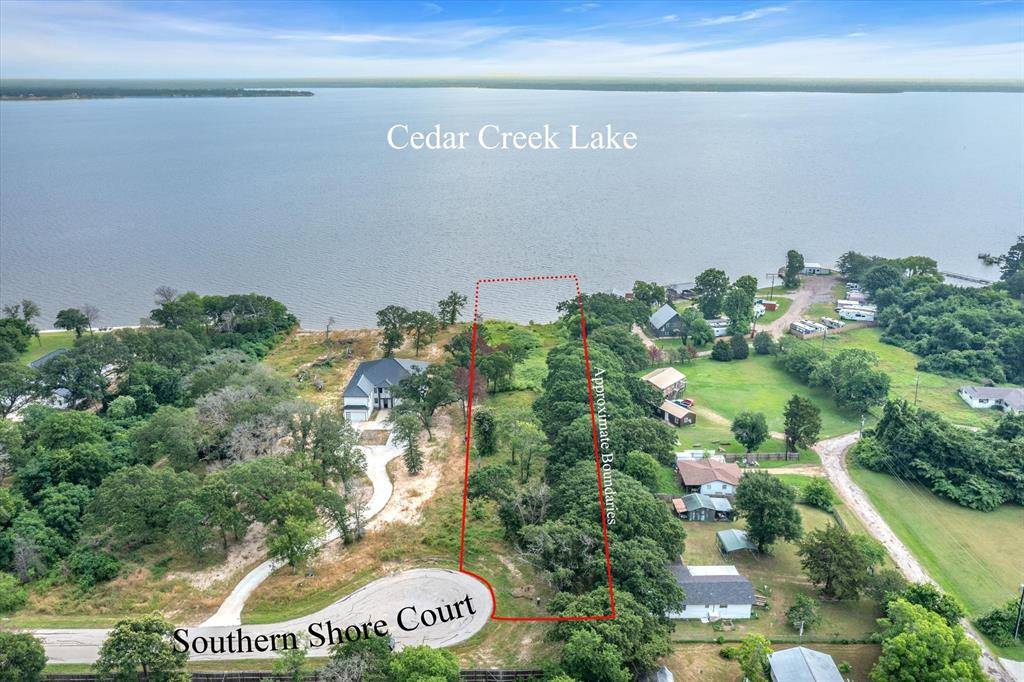 Kemp, TX 75143,8999 Southern Shore Court