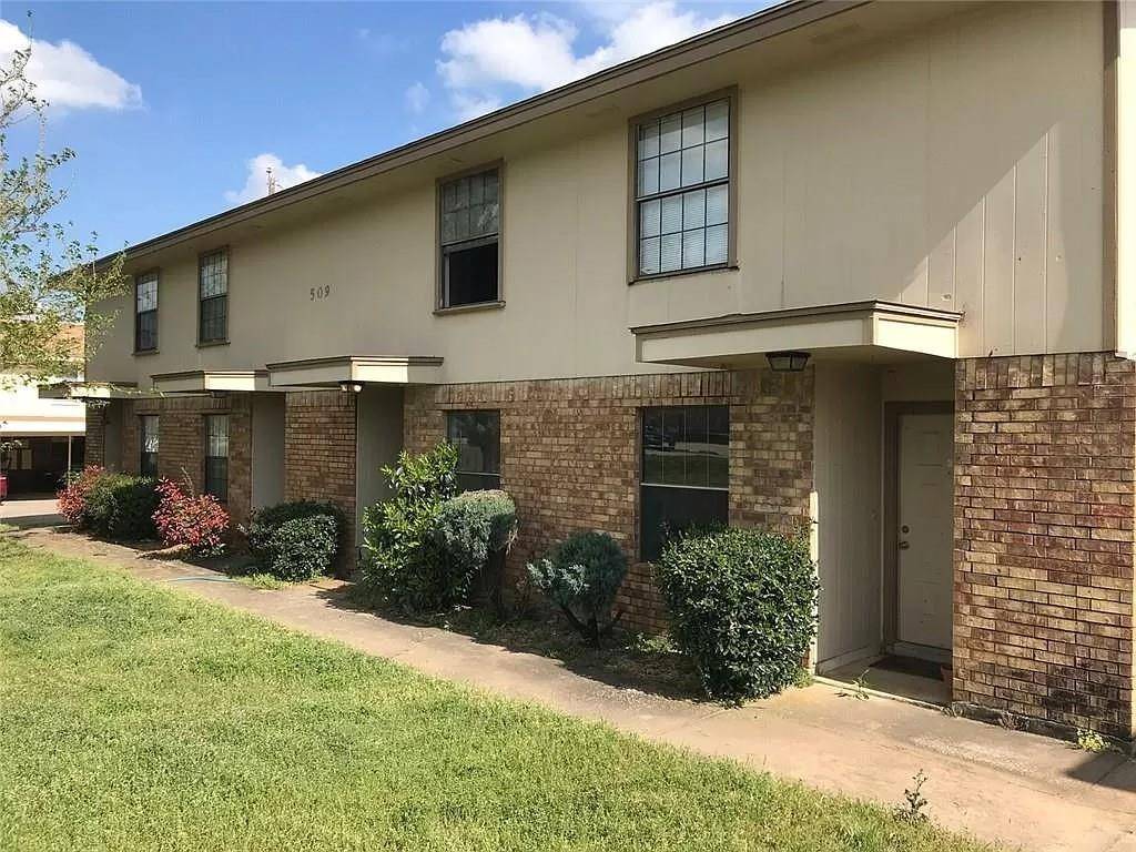 Crowley, TX 76036,509 S Beverly Street #1