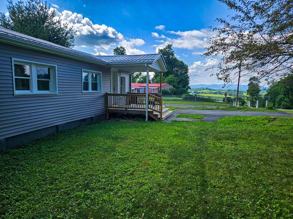 Galax, VA 24333,218 Mockingbird Lane