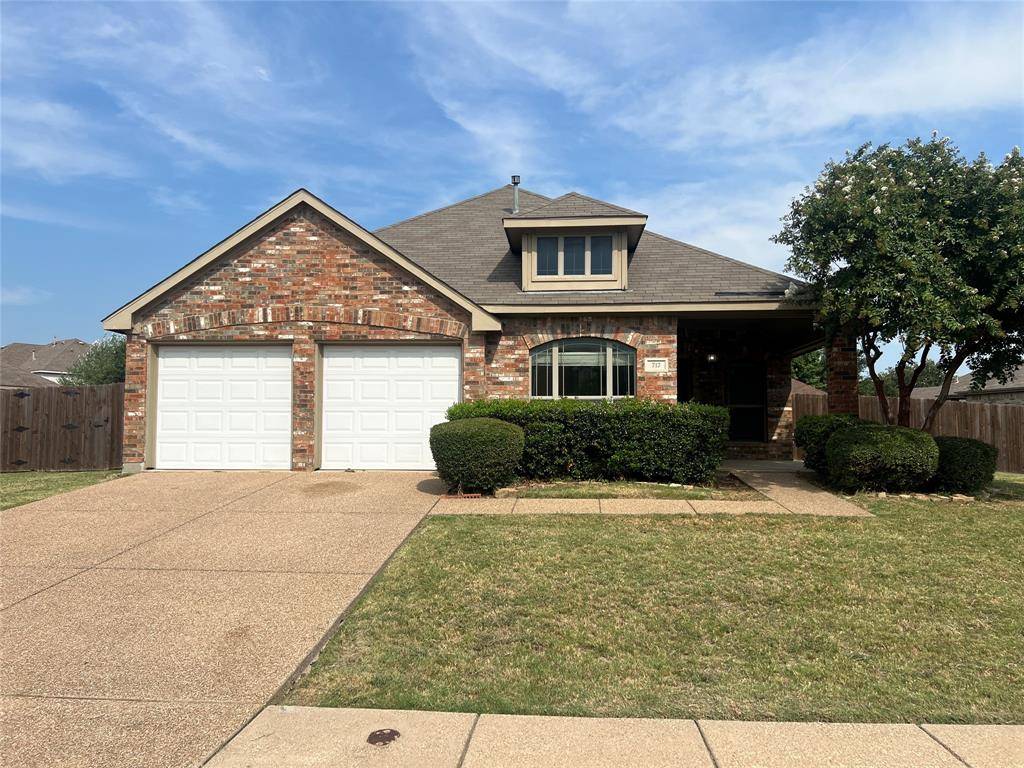 Desoto, TX 75115,717 Honeysuckle Way