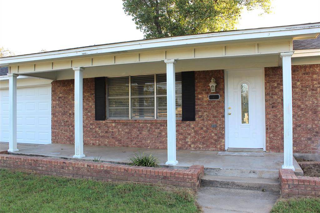 Stephenville, TX 76401,855 Mockingbird Street