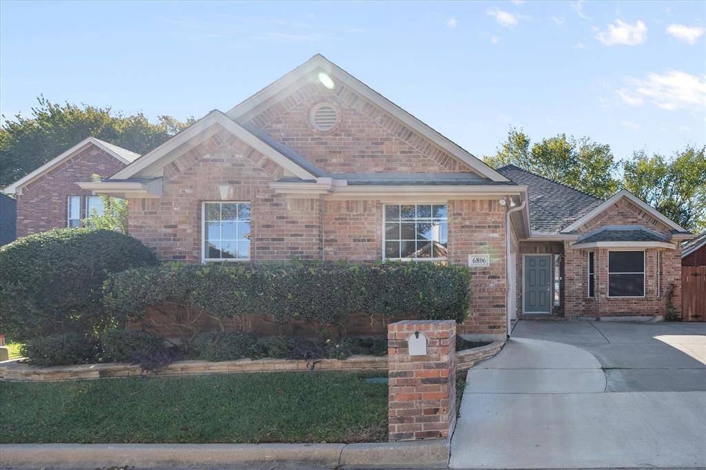 Arlington, TX 76016,6806 Shore Breeze Court