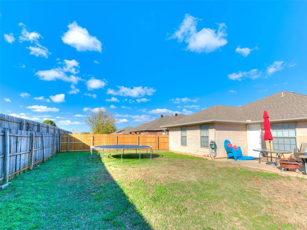 Moore, OK 73160,312 SW 40th Street