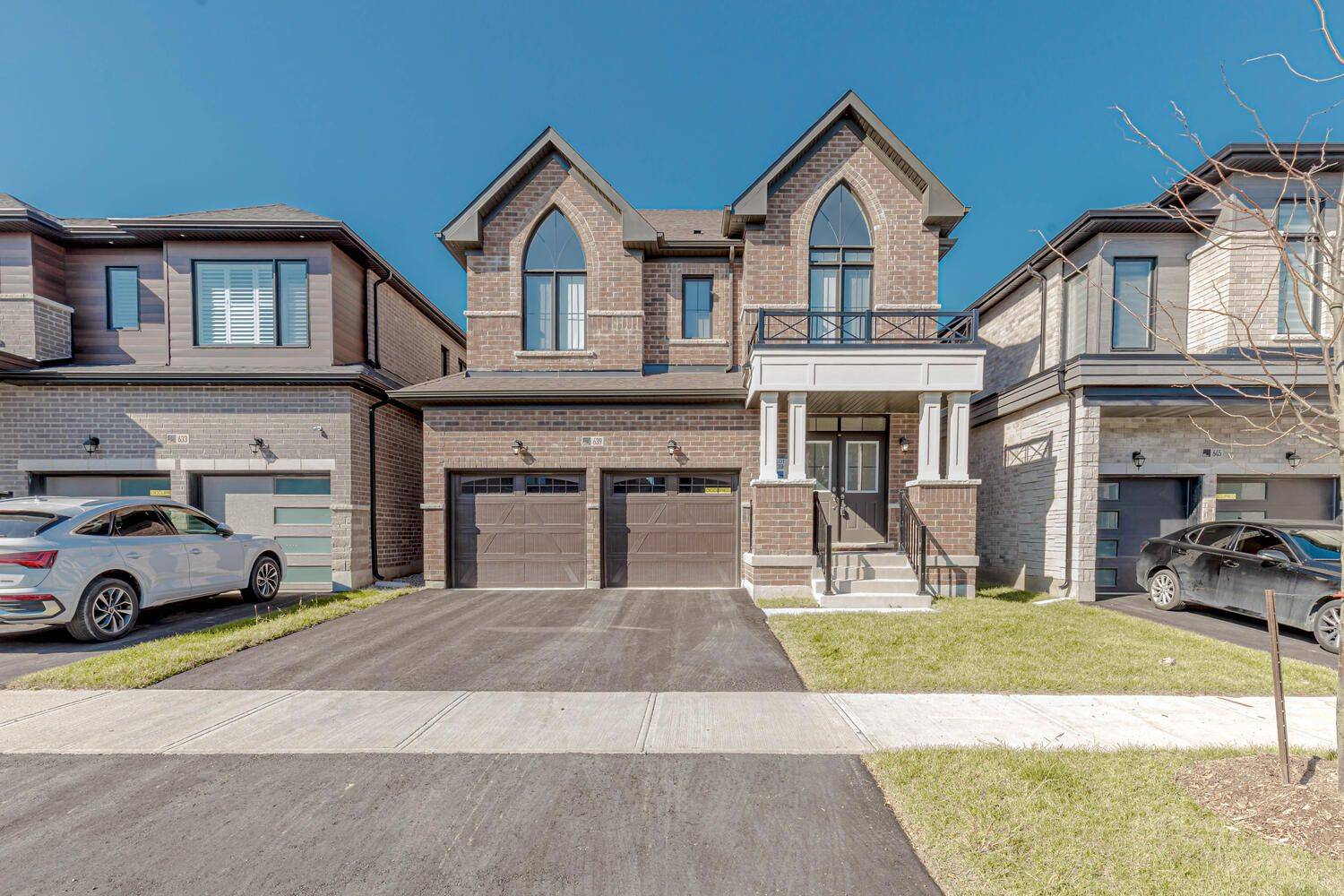 Milton, ON L9E 1V2,639 Bearberry PL