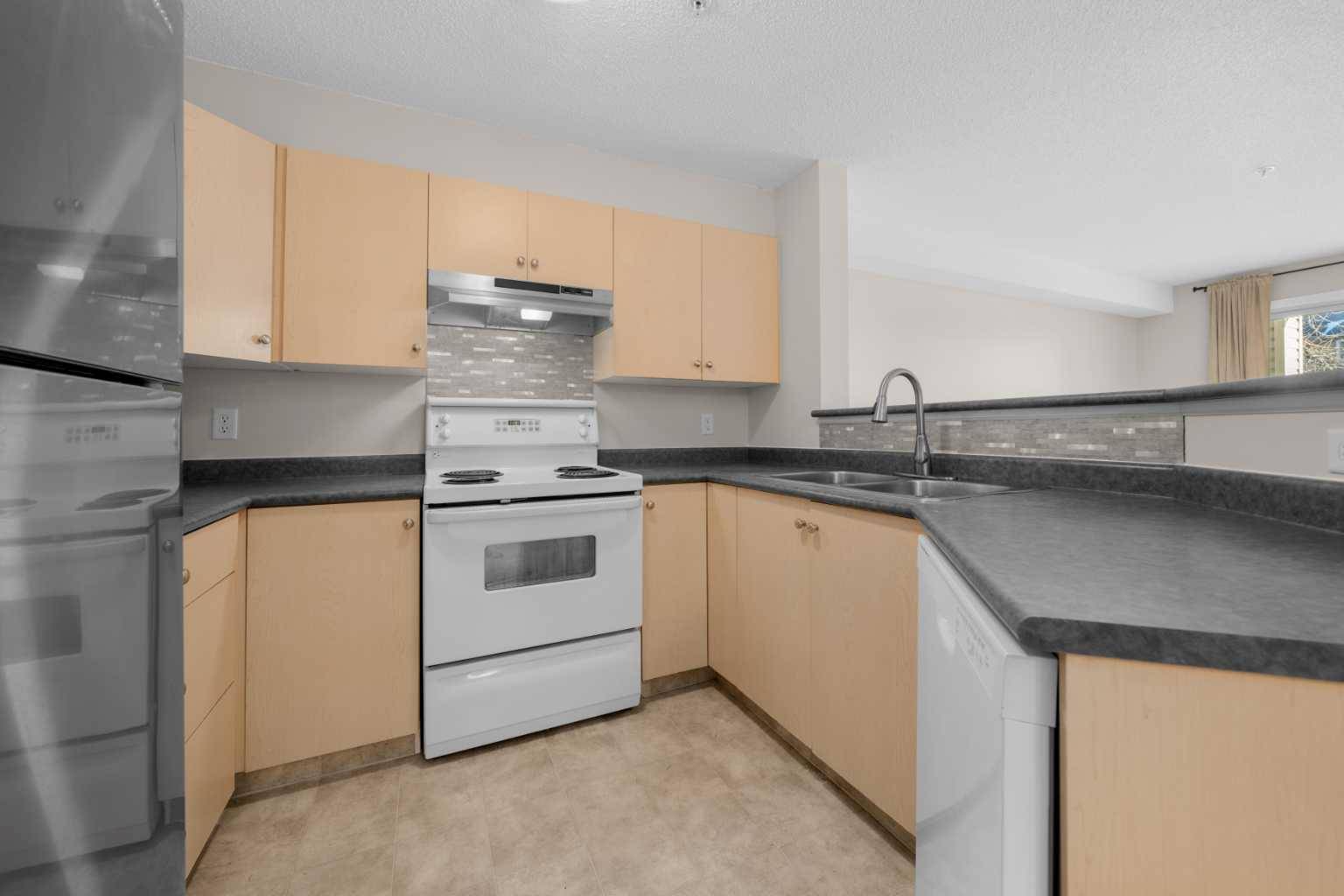 Calgary, AB T2Y 4T7,16320 24 ST SW #1204