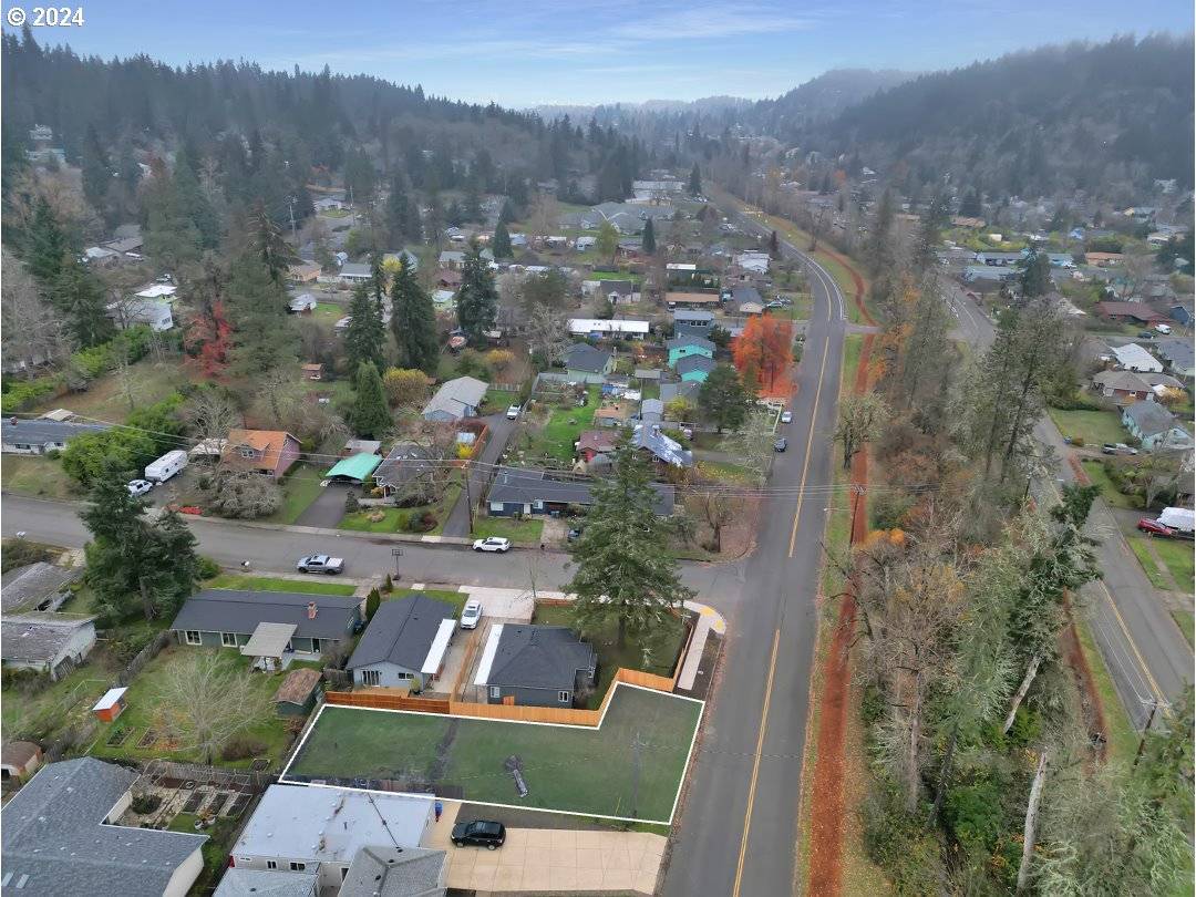 Eugene, OR 97403,4844 W Amazon DR