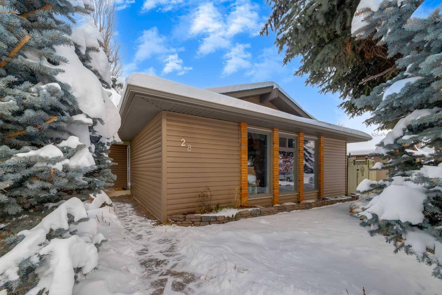 Calgary, AB T2X 1A6,28 Midlawn PL SE