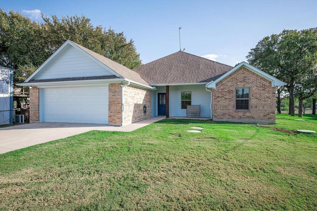 Runaway Bay, TX 76426,510 Meadow Pond Court