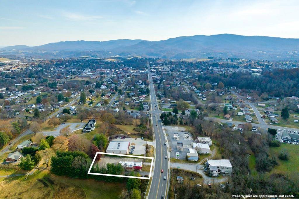 Wytheville, VA 24382,1040 N 4th Street