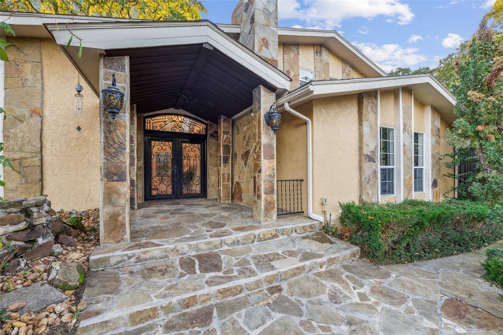 Grapevine, TX 76051,2821 Dove Pond Drive