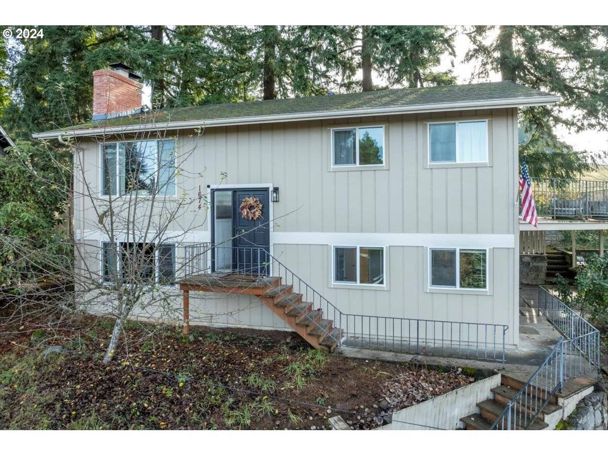 Lake Oswego, OR 97034,1674 FIRCREST DR