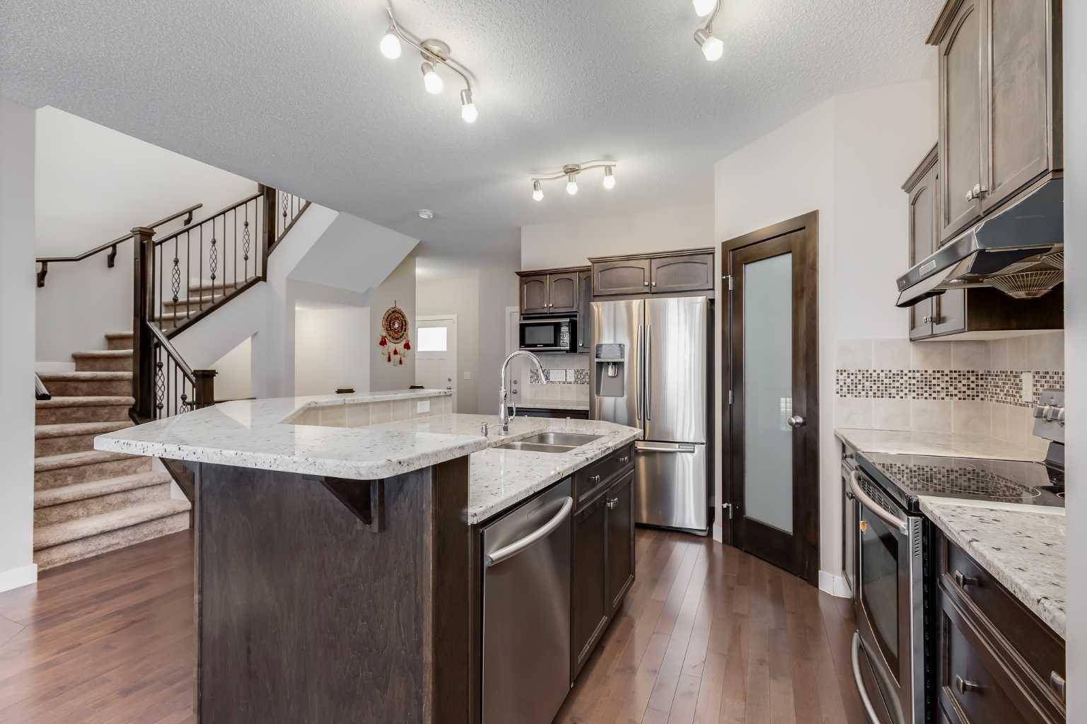 Airdrie, AB T4A 0E8,1338 Kings Heights WAY SE