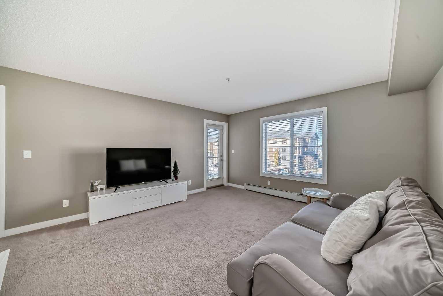 Calgary, AB T2X2B9,81 Legacy BLVD SE #3309