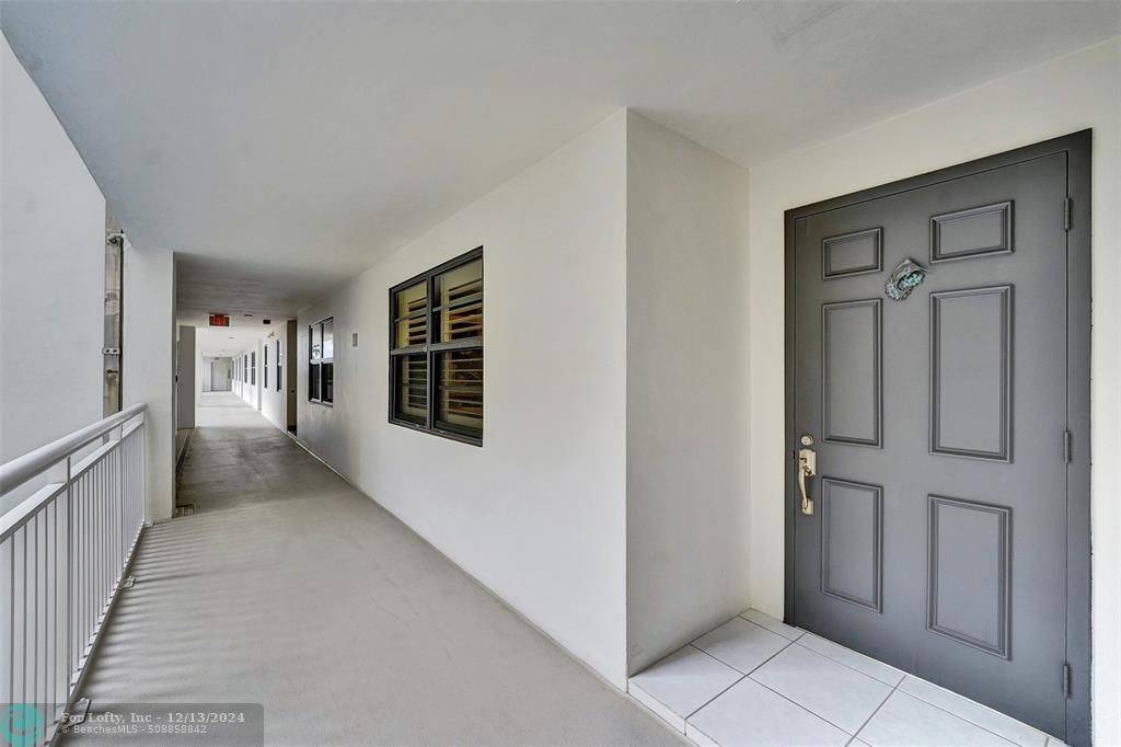 Fort Lauderdale, FL 33308,3100 NE 48th St  #311