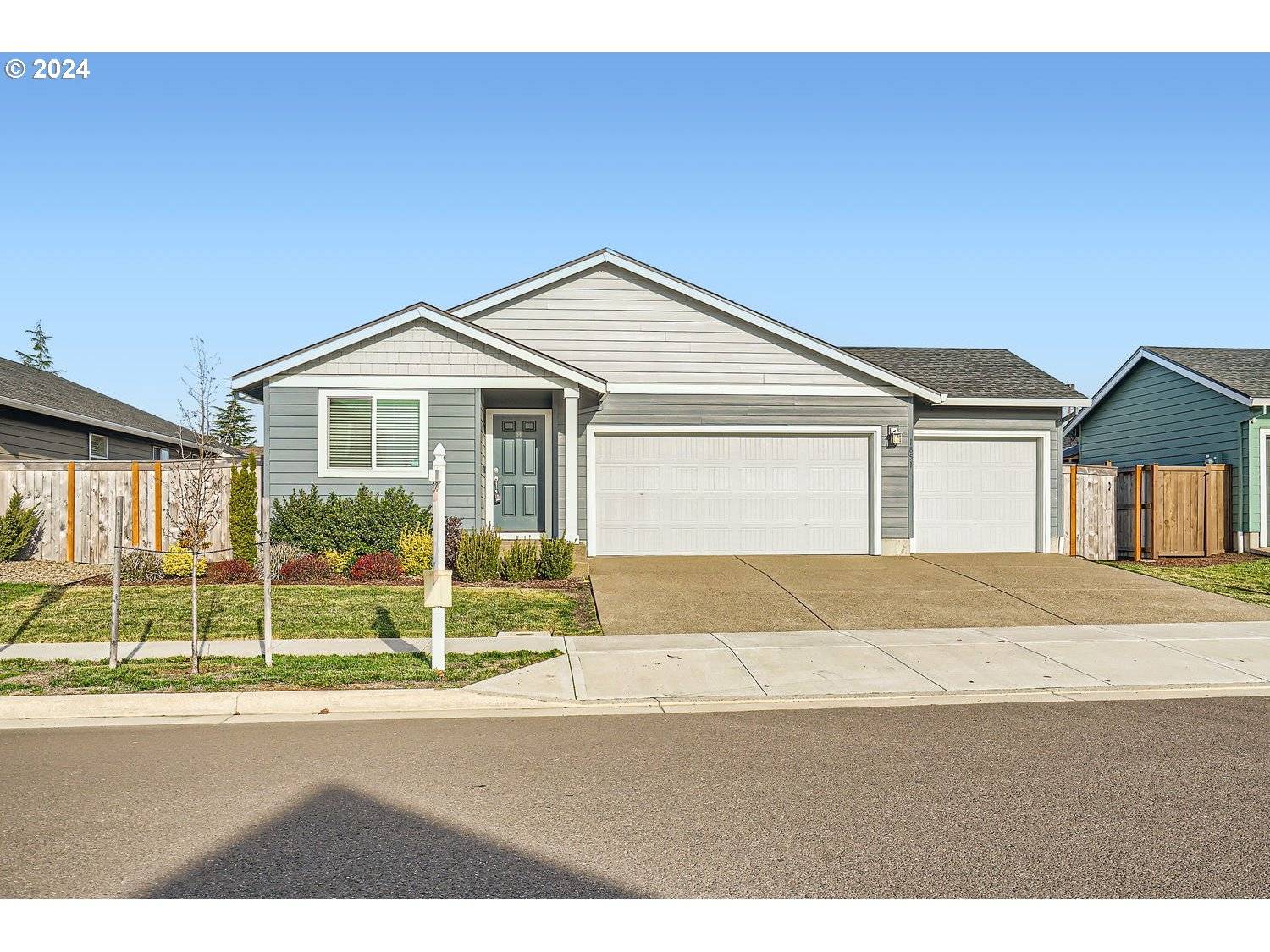 Woodburn, OR 97071,1851 SMITH DR