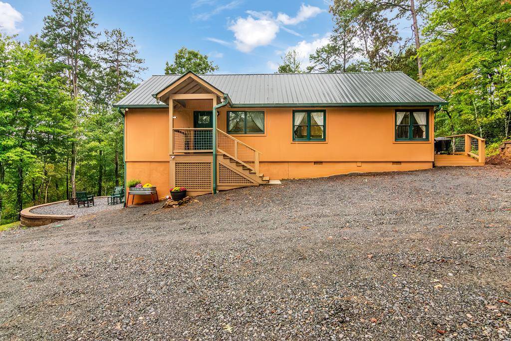 Ellijay, GA 30540,241 Mary Way