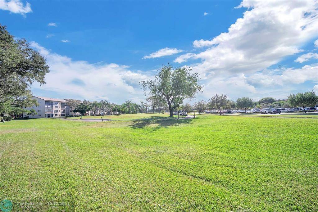 Pembroke Pines, FL 33027,12900 SW 7th Ct  #207B