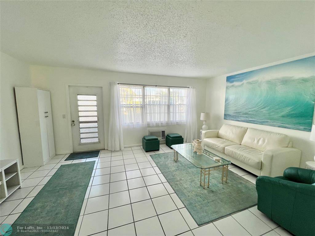 Deerfield Beach, FL 33442,266 Oakridge P  #266