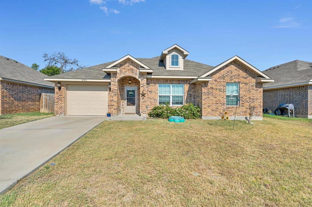 Lacy Lakeview, TX 76705,404 Broken Arrow Court