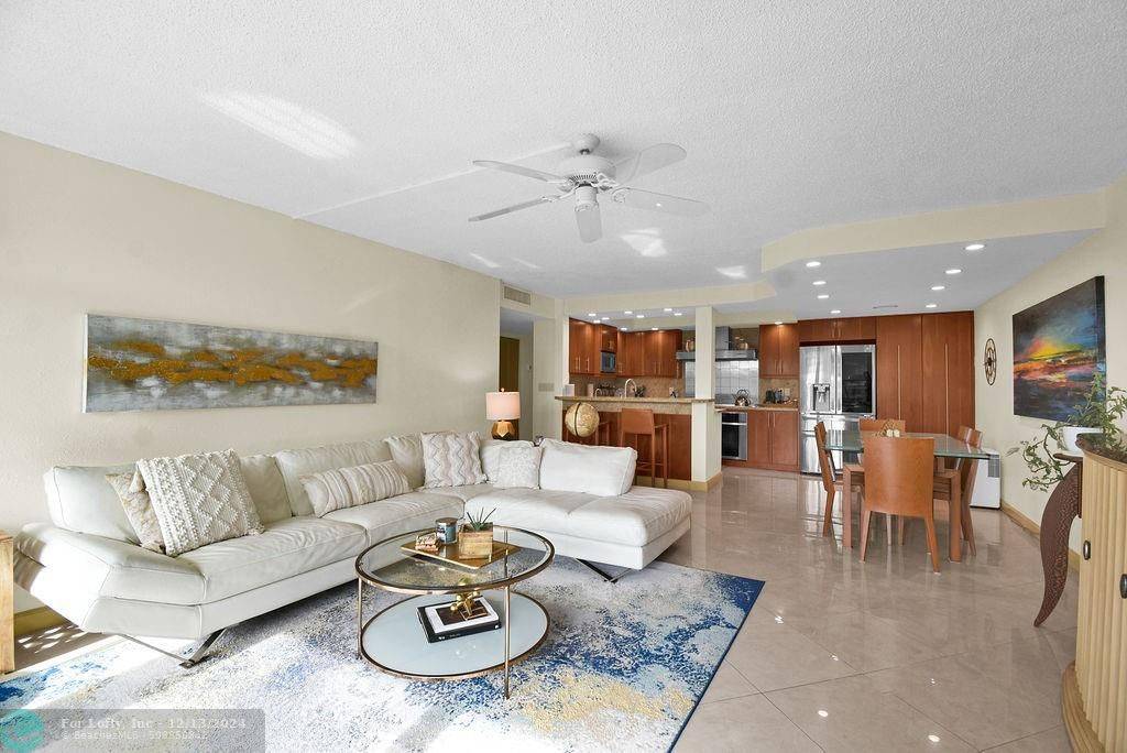 Fort Lauderdale, FL 33315,1301 River Reach Dr  #411