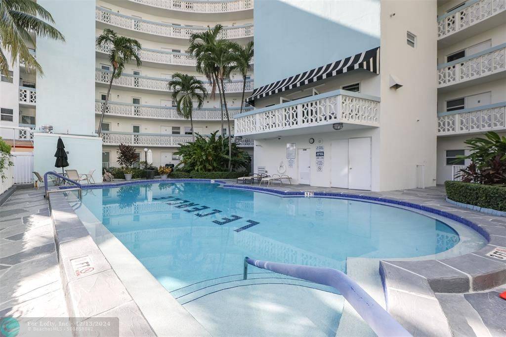 Fort Lauderdale, FL 33308,3250 NE 28th St  #408