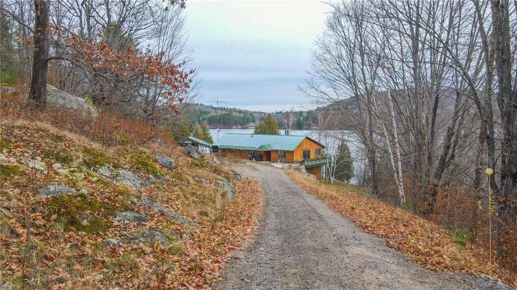 Madawaska Valley, ON K0J 1B0,336 WILTOM DR