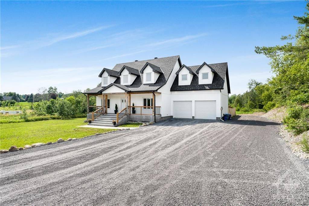 North Glengarry, ON K0C 1A0,20379 EIGG RD