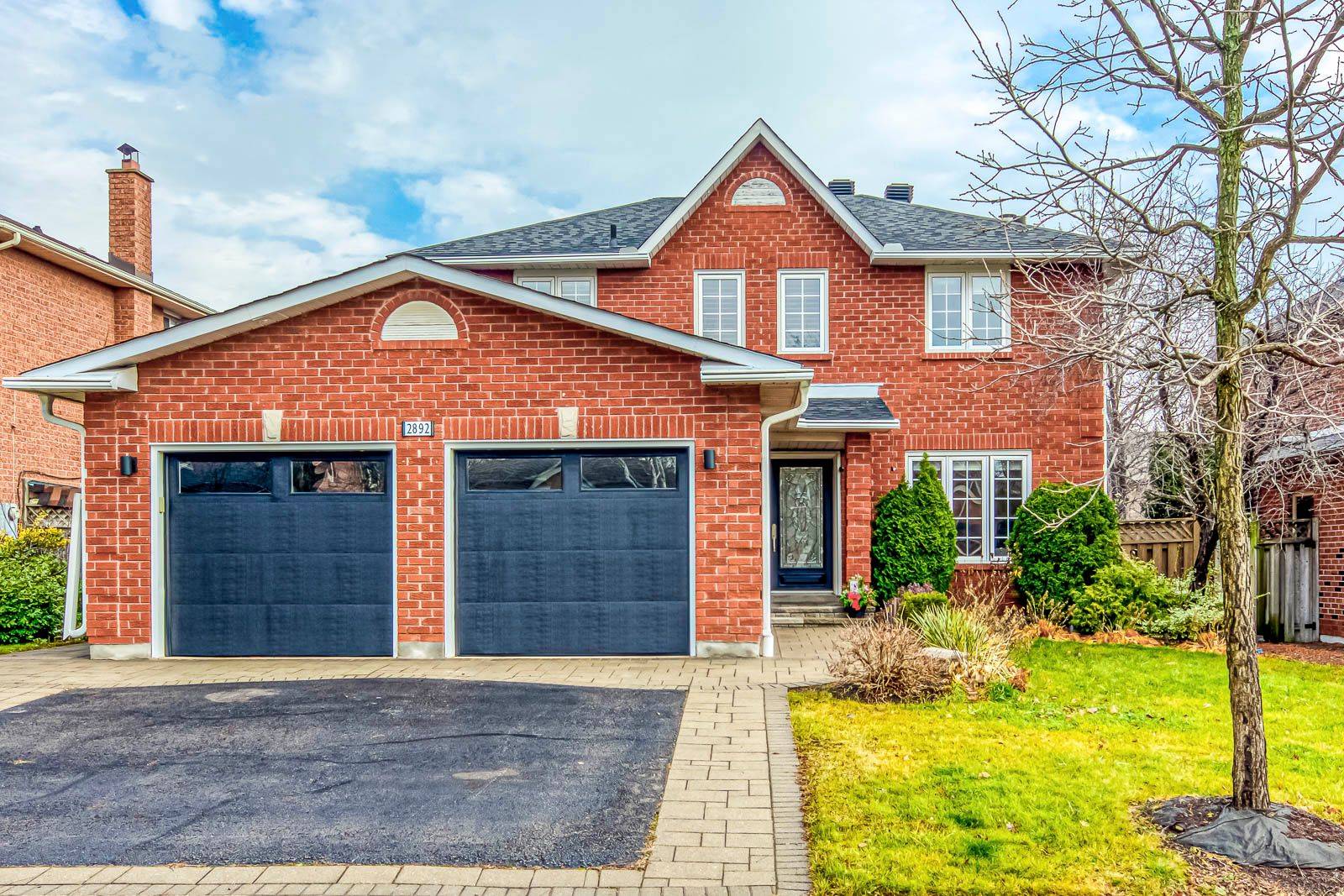 Oakville, ON L6J 6R7,2892 Arlington DR