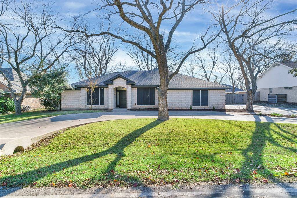 Granbury, TX 76049,8921 N Longwood Drive