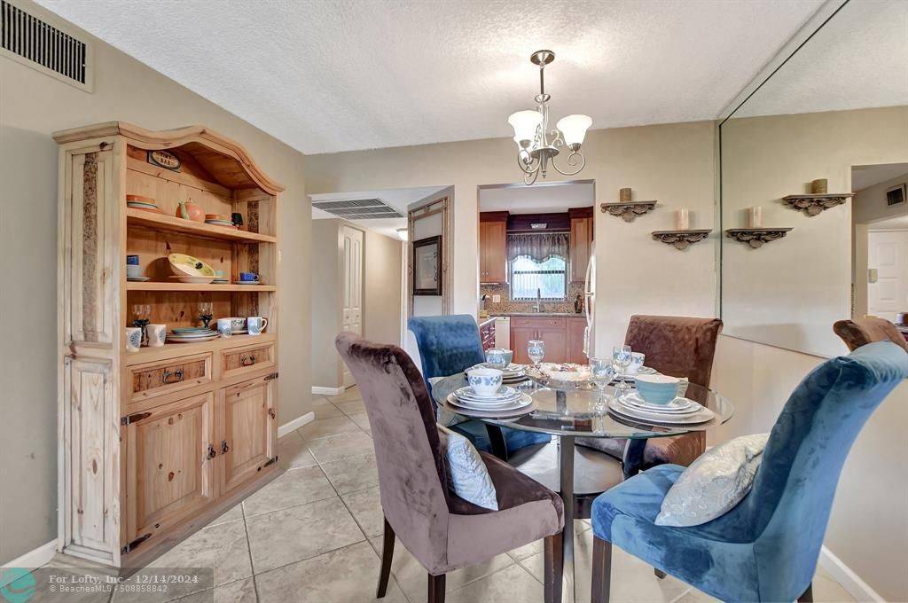 Boca Raton, FL 33433,21905 Lake Forest Cir #Unit 102