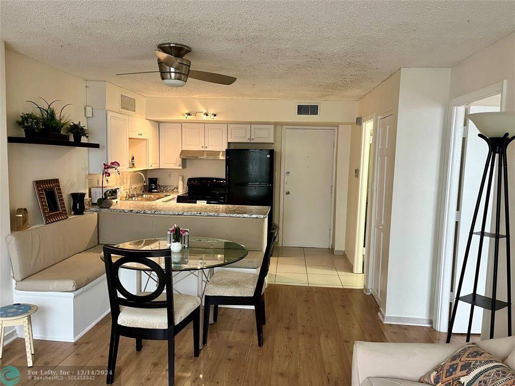 Fort Lauderdale, FL 33308,3000 N Ocean Blvd  #404