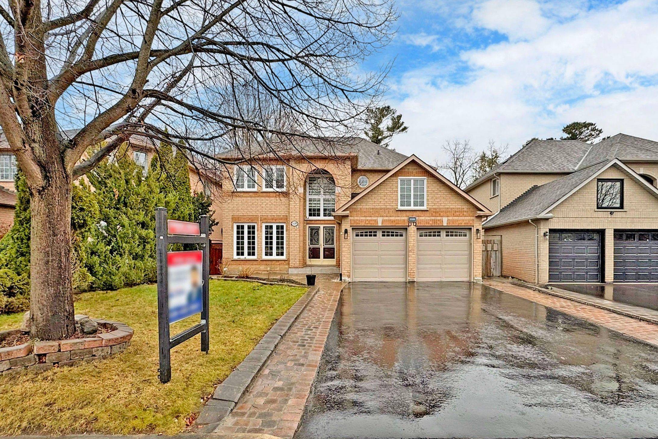 Pickering, ON L1X 2T8,1139 Gossamer DR