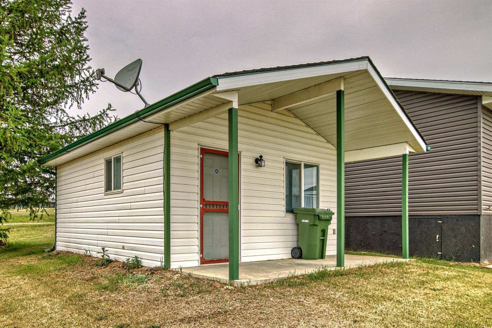 Rural Ponoka County, AB T0C 2J0,68 Sunnyside Crescent